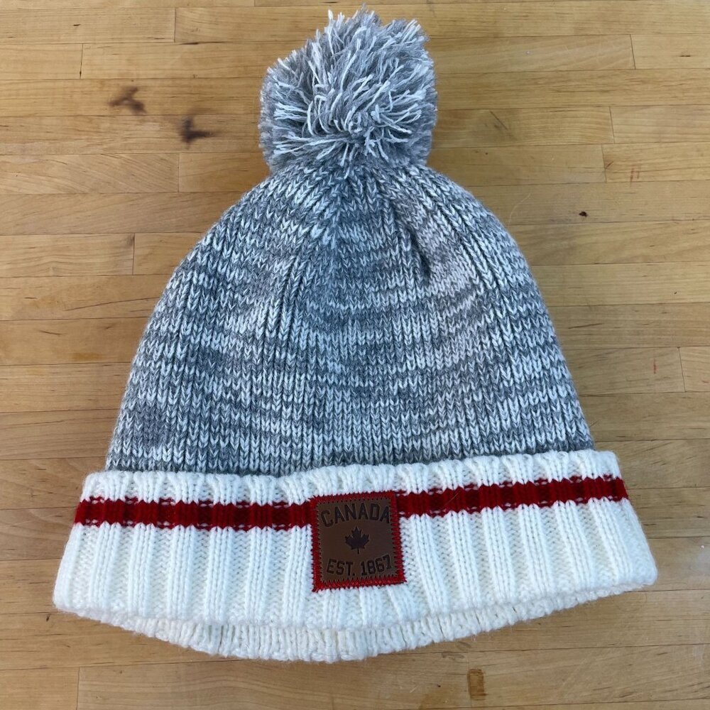 Gray & White Canada EST. 1867 Winter Beanie Hat Pom-Pom One Size